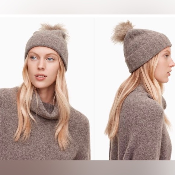 Aritzia Community Eton Slouchy Toque - Picture 2 of 2